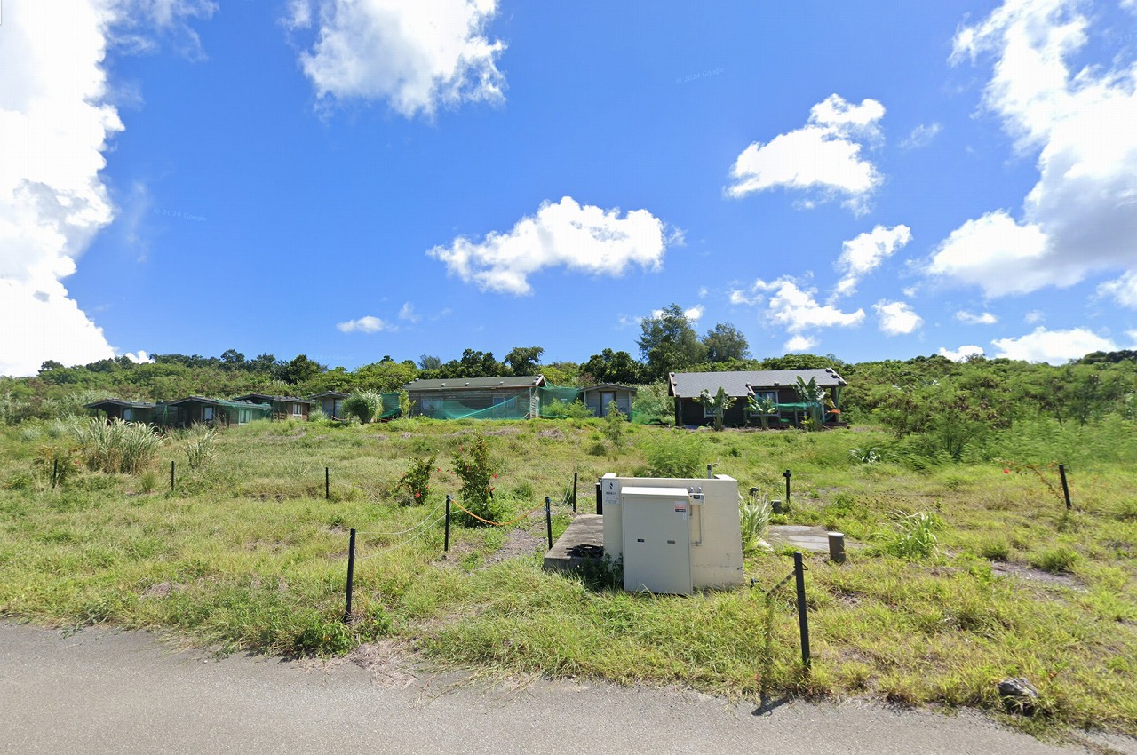 城辺長間 約1,000坪の土地と雄大な景色 木造 コテージ