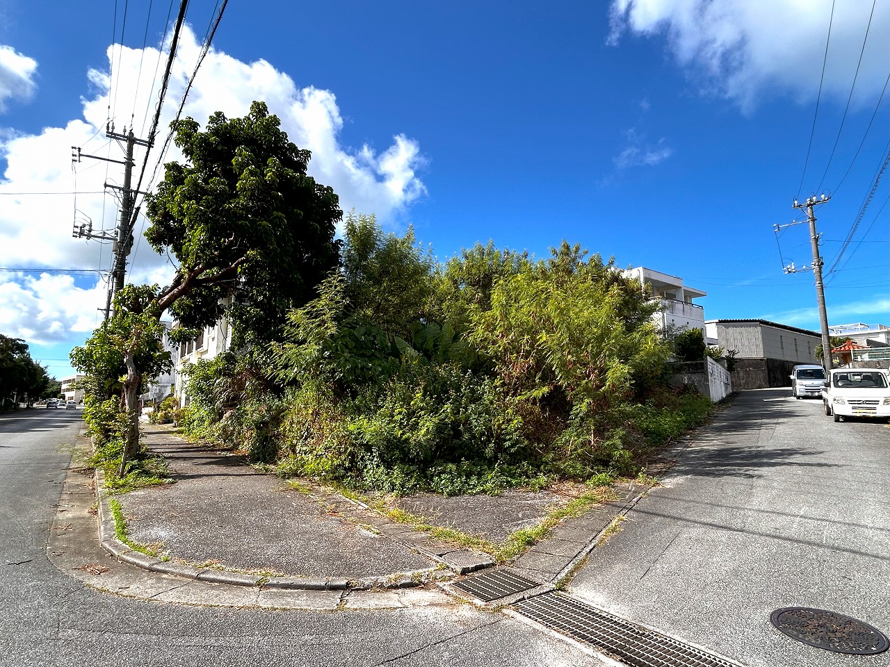 平良下里　大原南公園大通り沿いの角地　約133坪　宅地