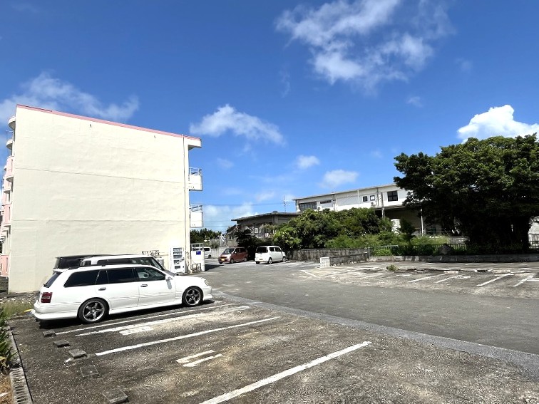 平良下里　RCB造　3階建15戸 　アパート