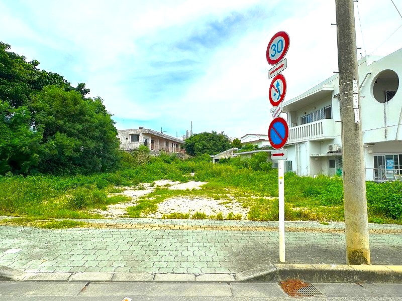 平良西仲宗根　県道83号線沿い　約194坪　雑種地