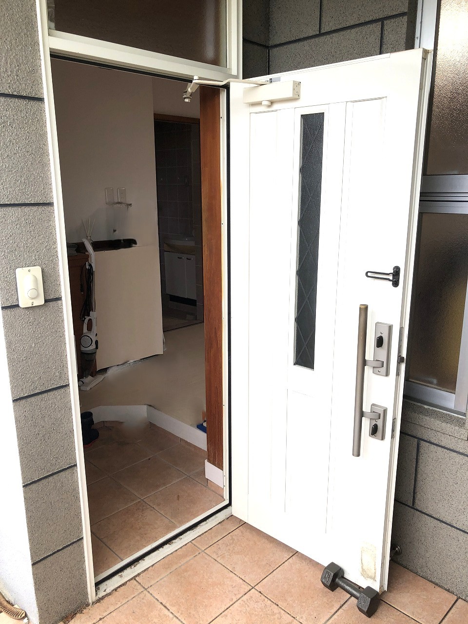 平良西里の平一小近く角地　建物23坪　土地約37坪