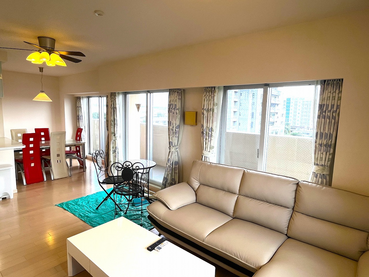 平良西里　ラブニール7階　約71㎡