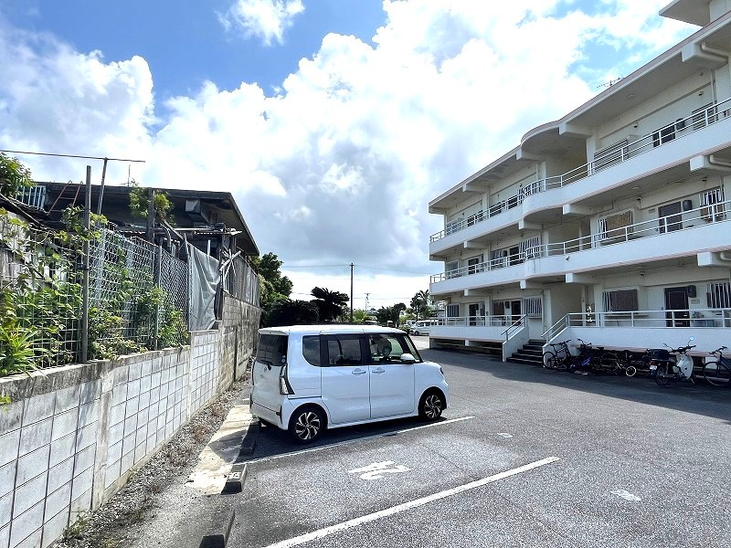 平良下里　RCB造　3階建15戸 　アパート