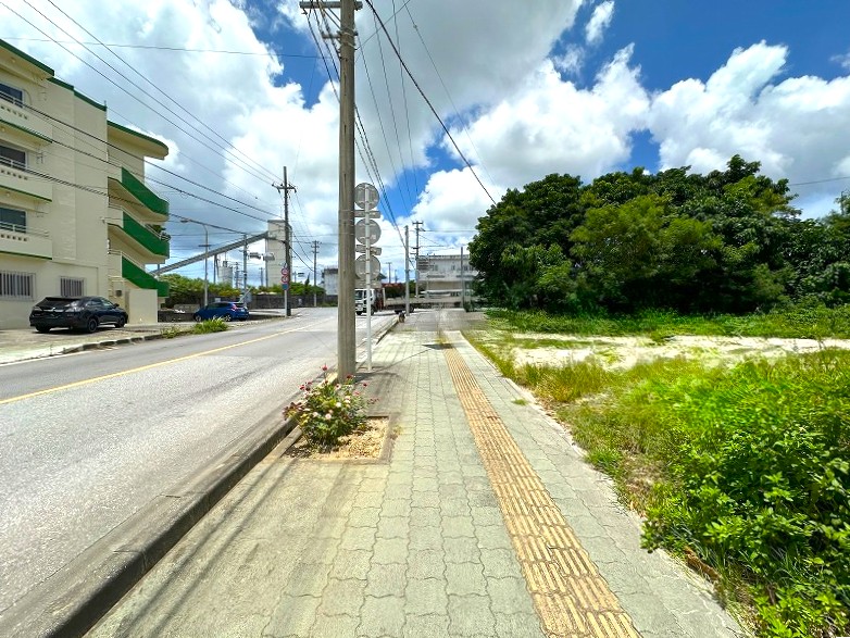 平良西仲宗根　県道83号線沿い　約194坪　雑種地
