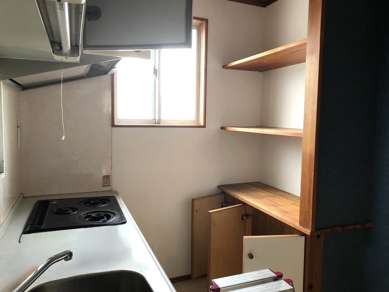 平良西里の平一小近く角地　建物23坪　土地約37坪