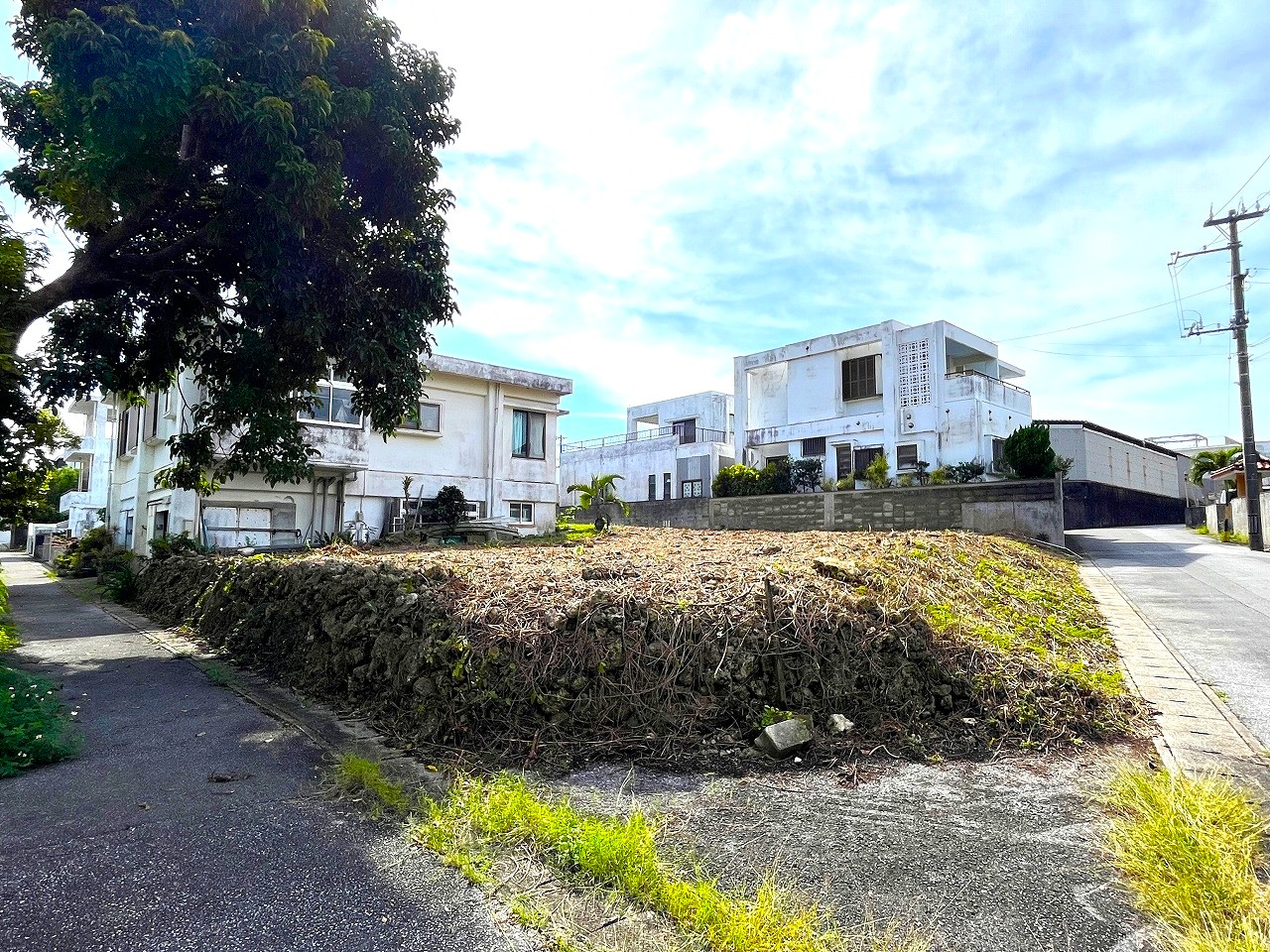 平良下里　大原南公園大通り沿いの角地　約133坪　宅地