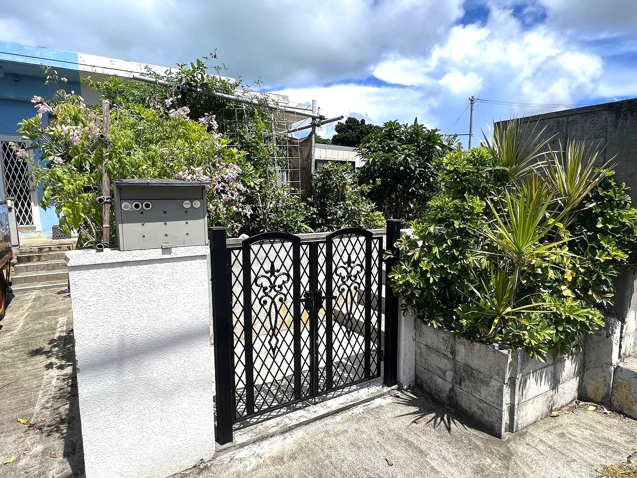 下地Ａコープ前　カフェ兼住居　建物約51坪　土地約326坪　宅地/畑