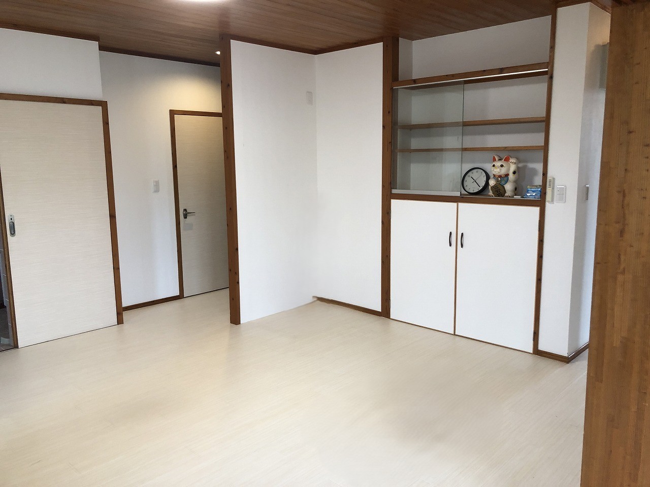 平良西里の平一小近く角地　建物23坪　土地約37坪