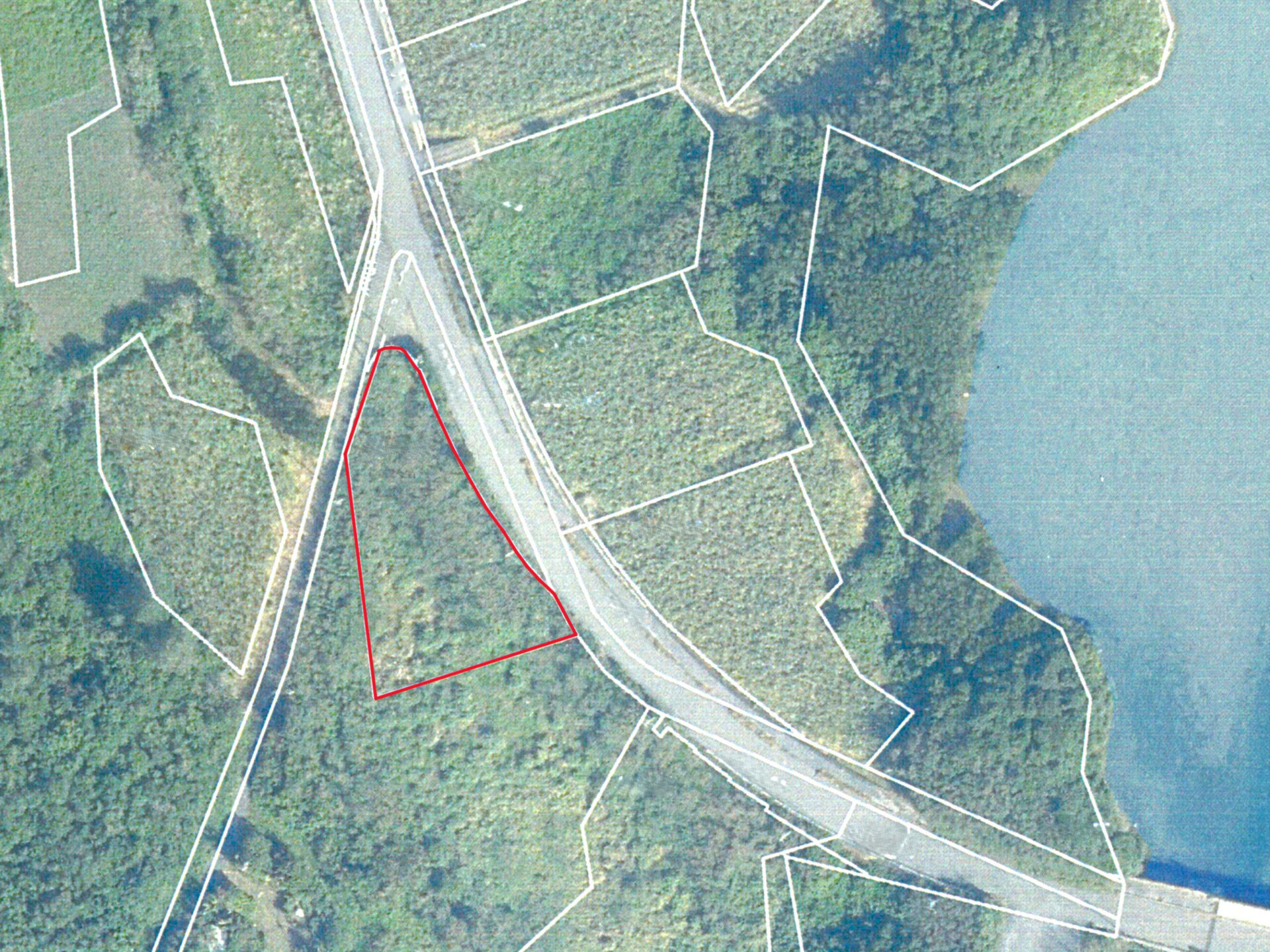 平良狩俣 海を望む角地 約405坪 原野