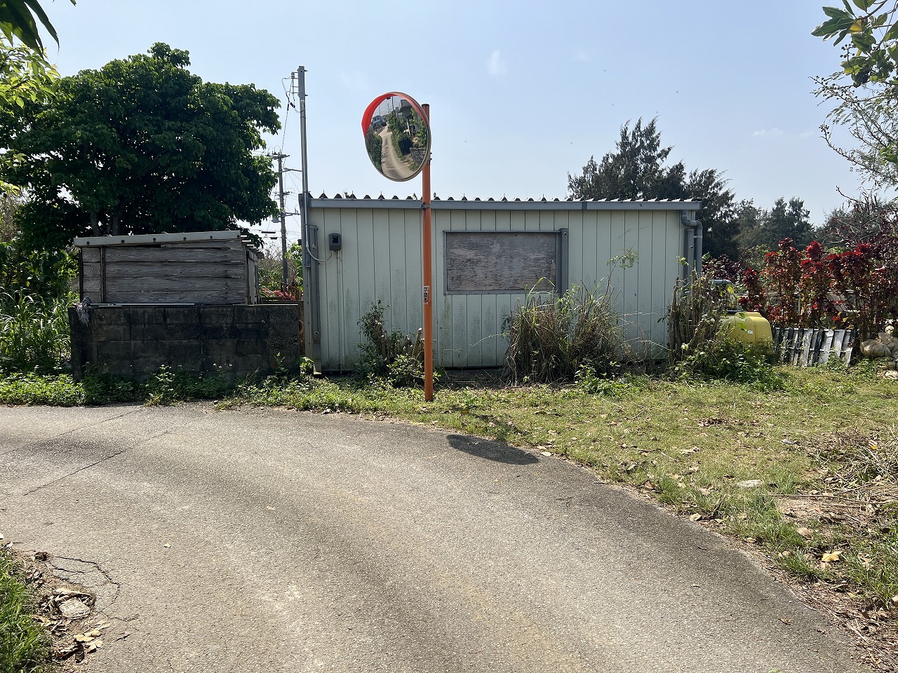 平良下里腰原ひっそりと暮らす　約217坪　原野