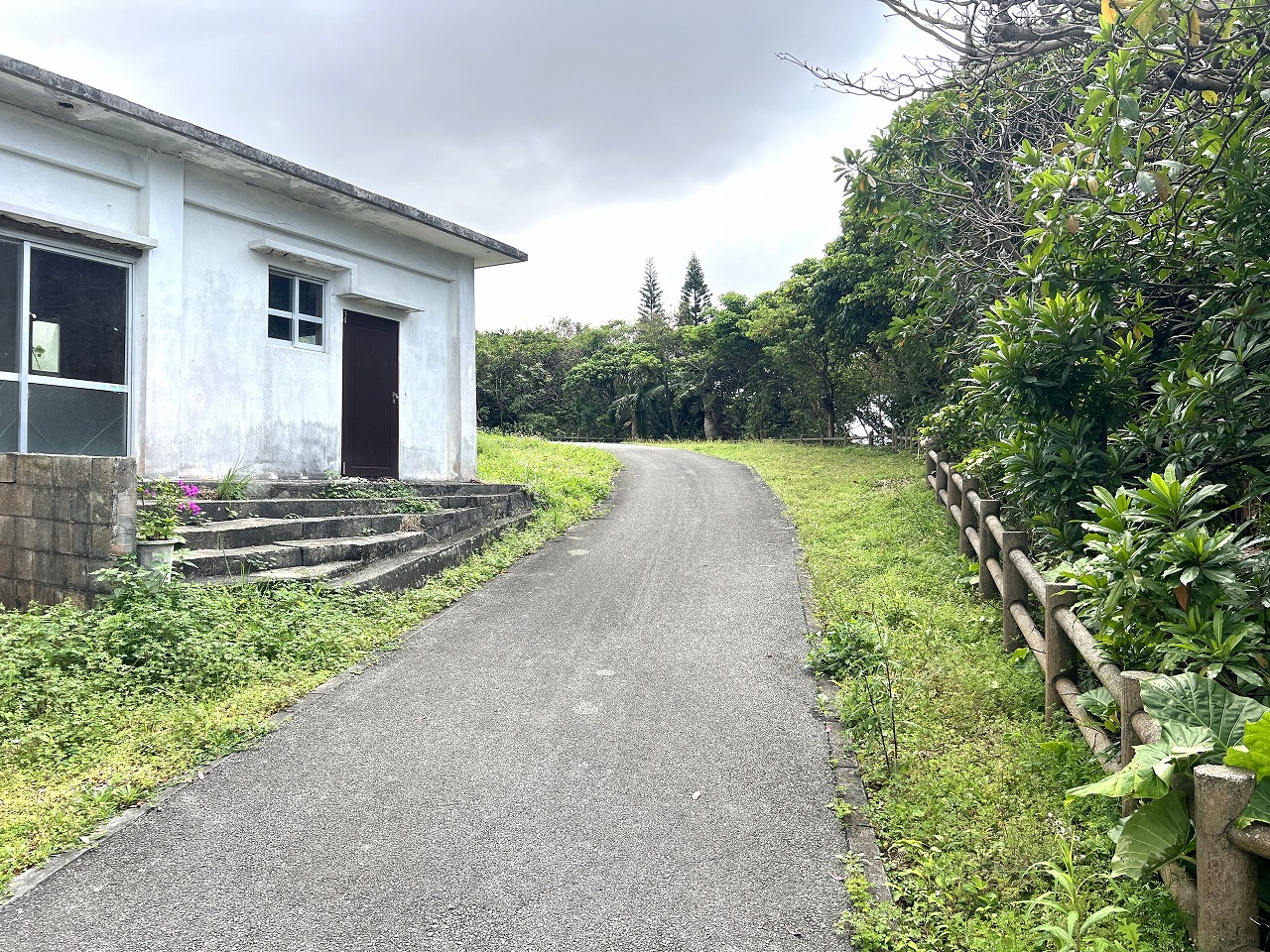 平良東仲宗根　盛加越公園横　約278坪