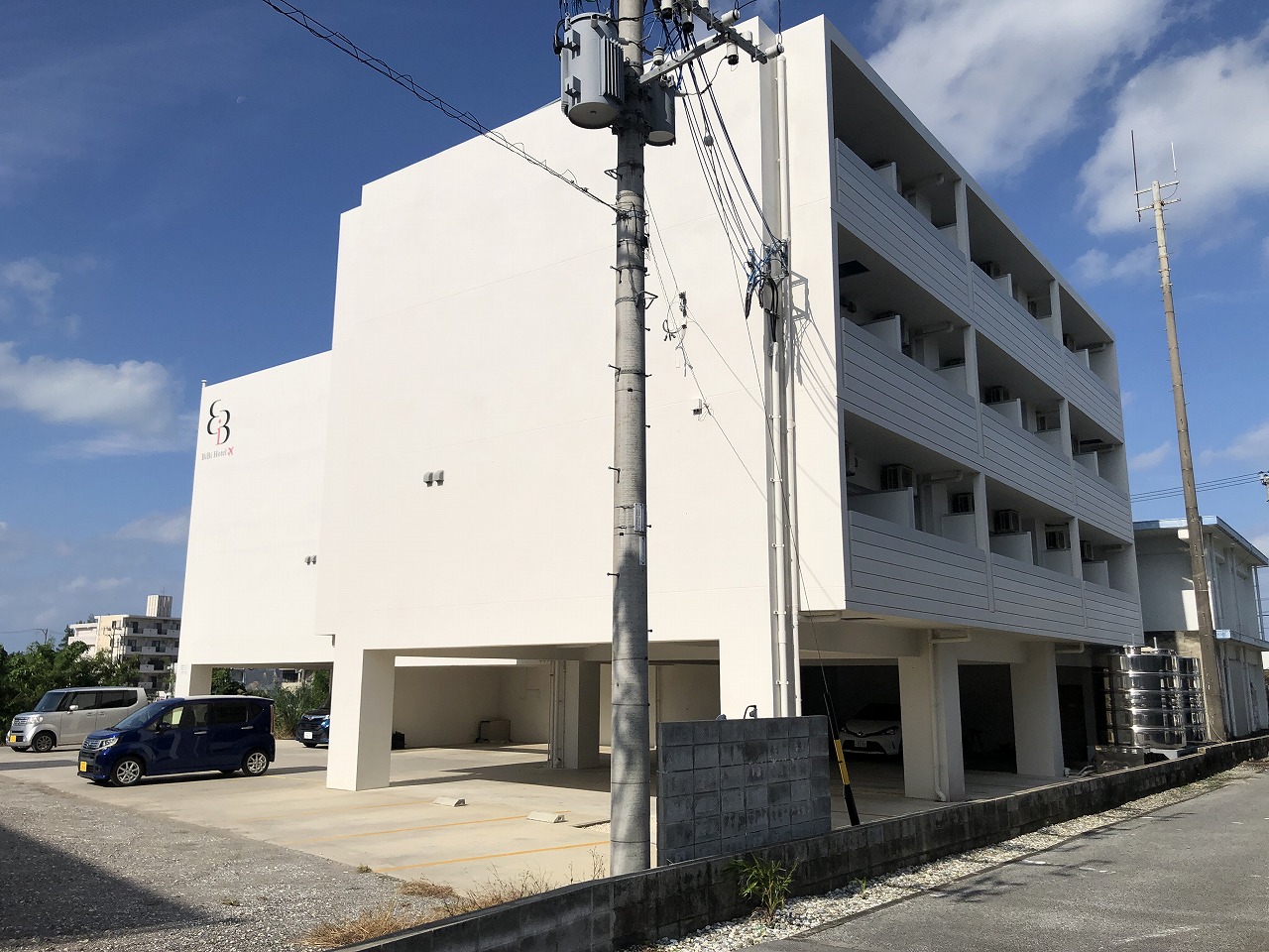 平良西里　RC造　4階建30室