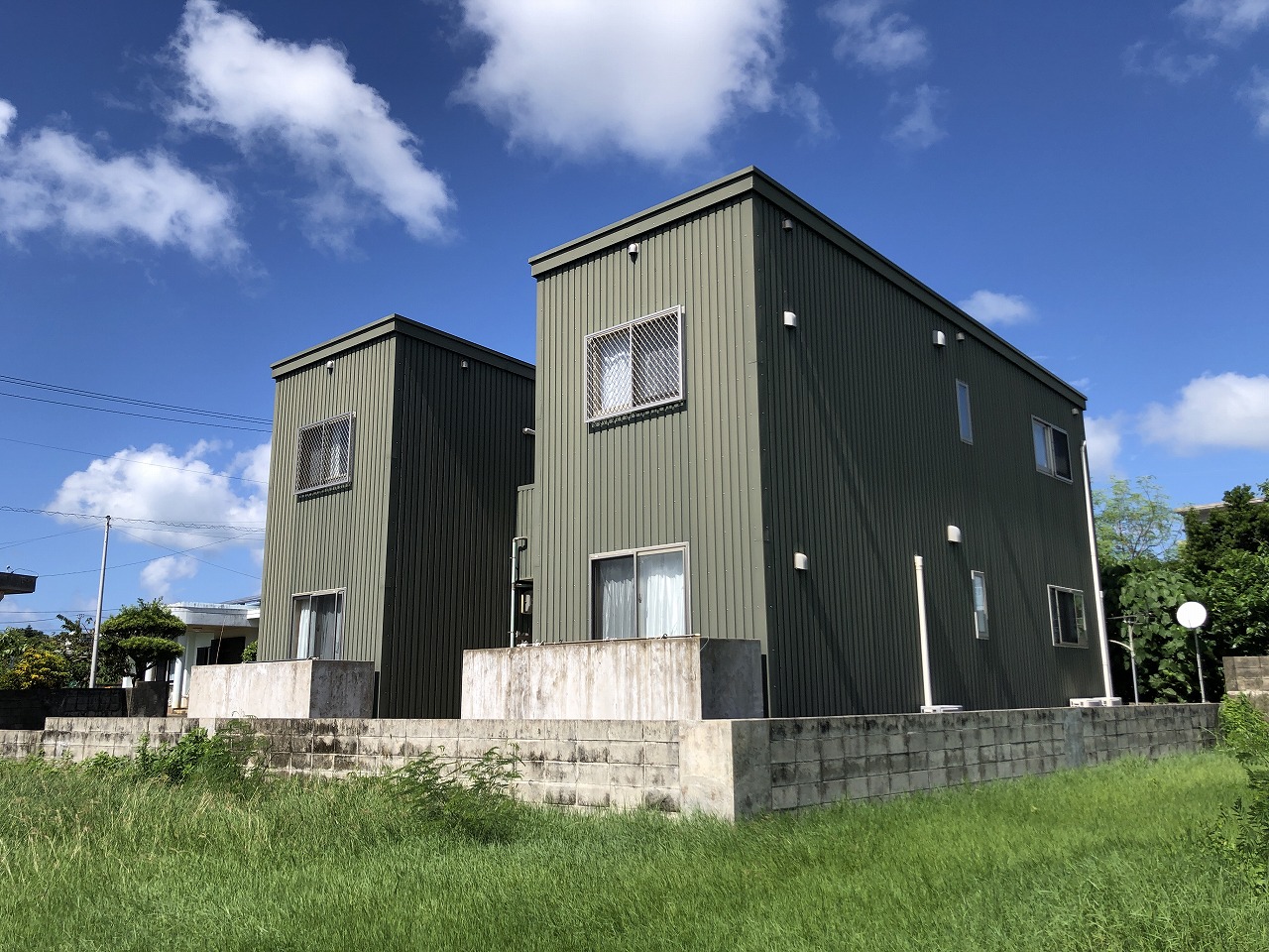 平良松原　木造　2階建4戸