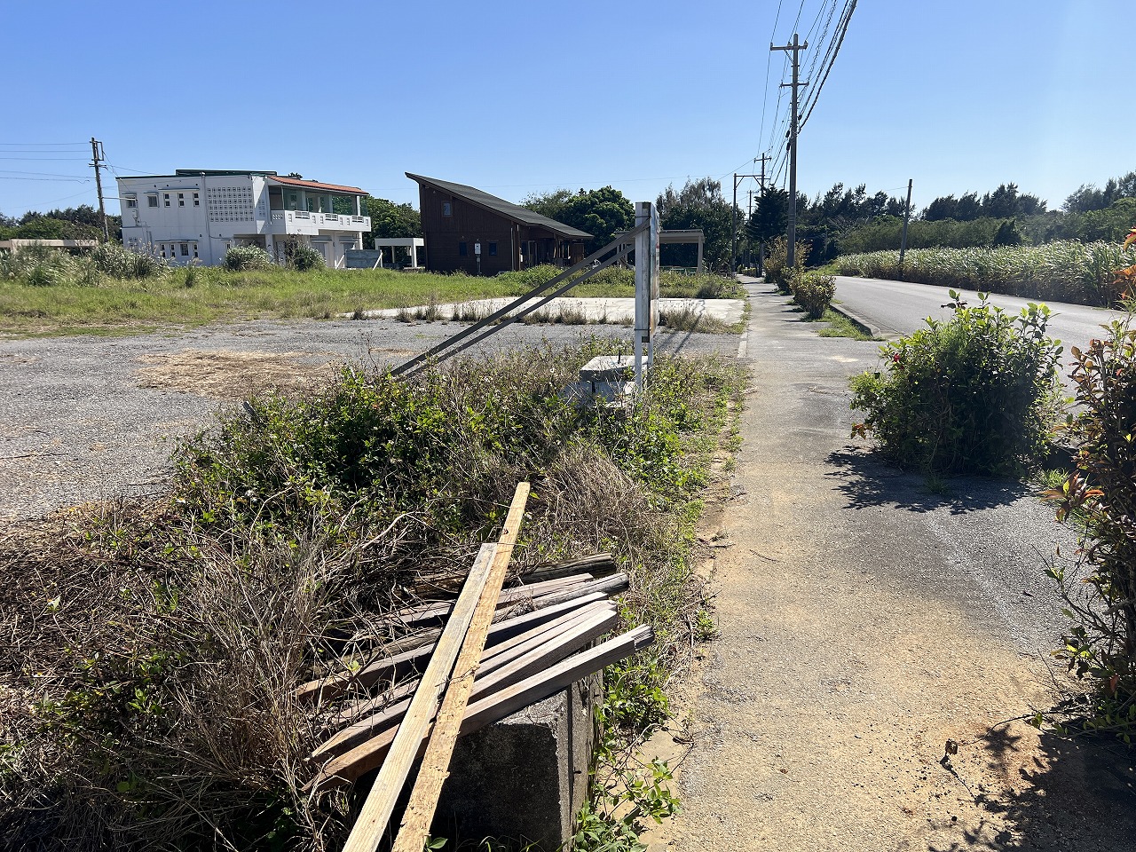 下地与那覇前浜ビーチ徒歩7分　約695坪　雑種地