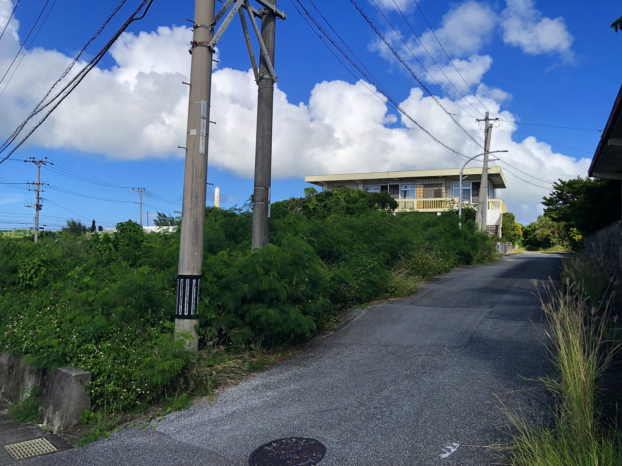 下地 与那覇湾に面した角地　284坪　原野