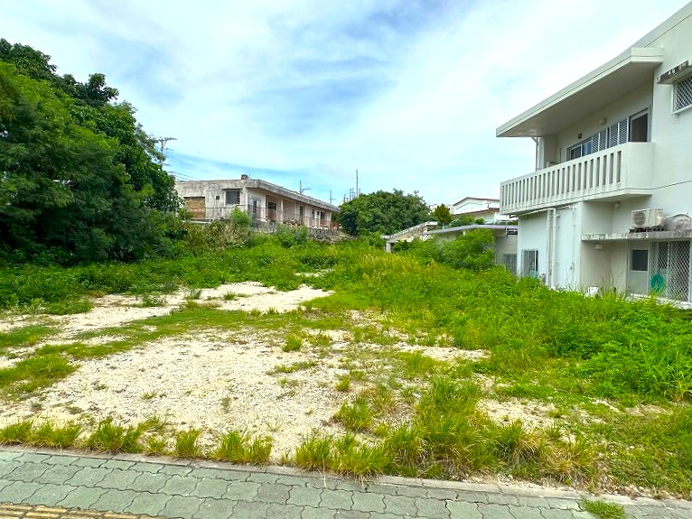 平良西仲宗根　県道83号線沿い　約194坪　雑種地