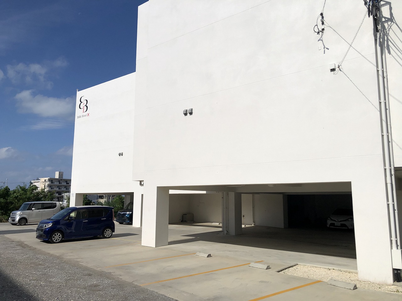 平良西里　RC造　4階建30室