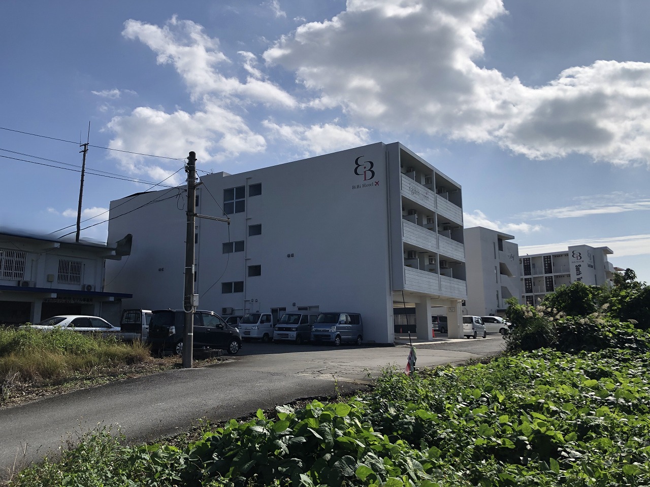 平良西里　RC造　4階建30室