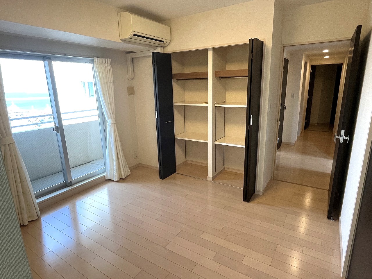 平良西里　ラブニール7階　約71㎡