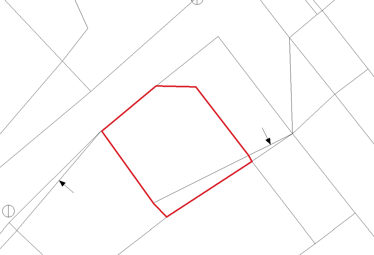 平良西里の平一小近く角地　建物23坪　土地約37坪