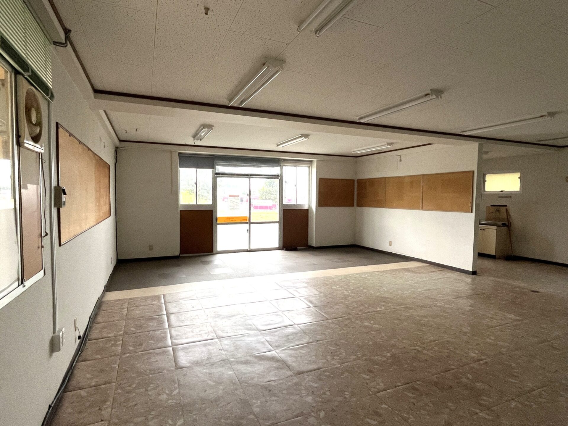 平良西里 ジャンジャンの通り 1F事務所・2F住居 建物68坪 土地80坪