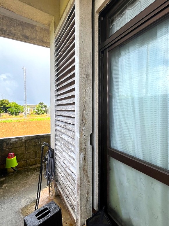 城辺長間 城辺線入ってすぐ RCB造 平屋建4DK 建物23.5坪 土地94坪