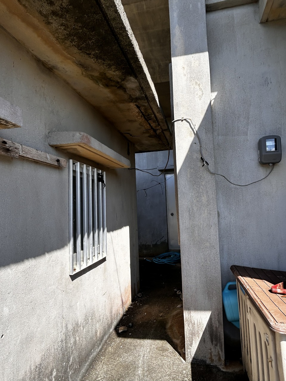 平良西仲宗根 陸上競技場近　RCB造平屋建3K 建物24坪 土地111坪