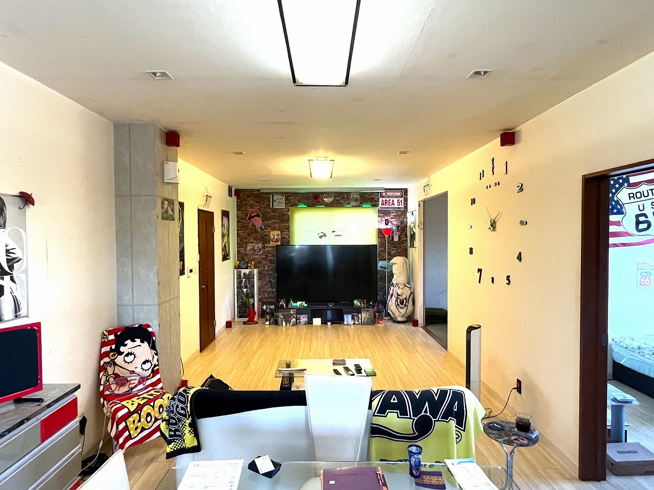 下地与那覇 来間大橋近く　RCB造平屋建/2世帯＋離れ 建物34.5坪 土地300坪