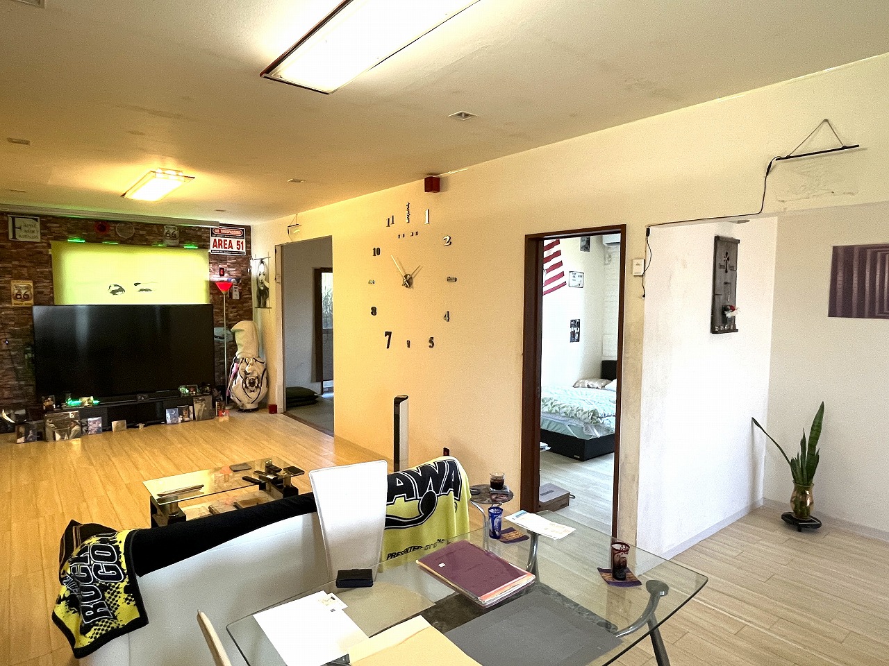 下地与那覇 来間大橋近く　RCB造平屋建/2世帯＋離れ 建物34.5坪 土地300坪