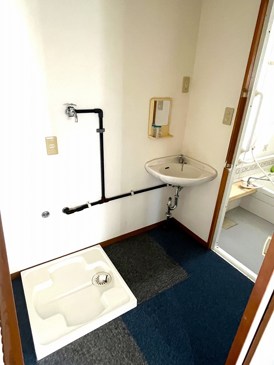 下地与那覇 来間大橋近く　RCB造平屋建/2世帯＋離れ 建物34.5坪 土地300坪