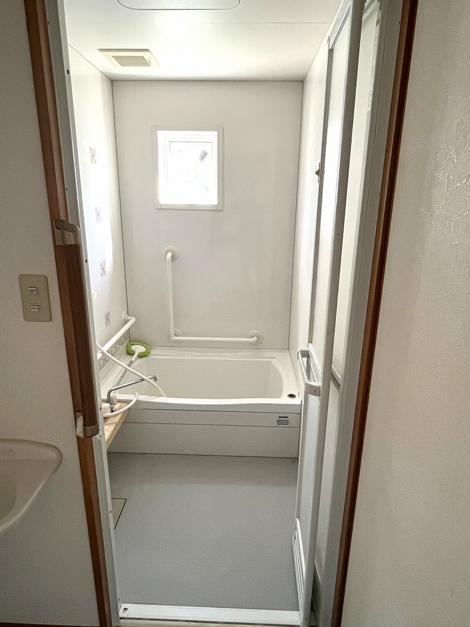 下地与那覇 来間大橋近く　RCB造平屋建/2世帯＋離れ 建物34.5坪 土地300坪