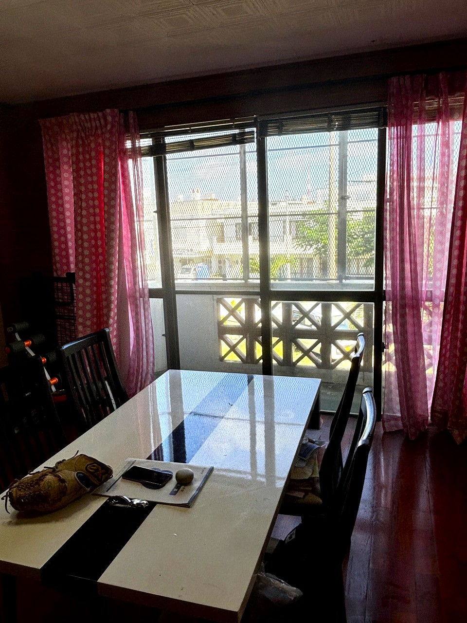 平良東仲宗根通り沿い　店舗 兼 住宅6LDK　RC造建物60坪 土地93坪