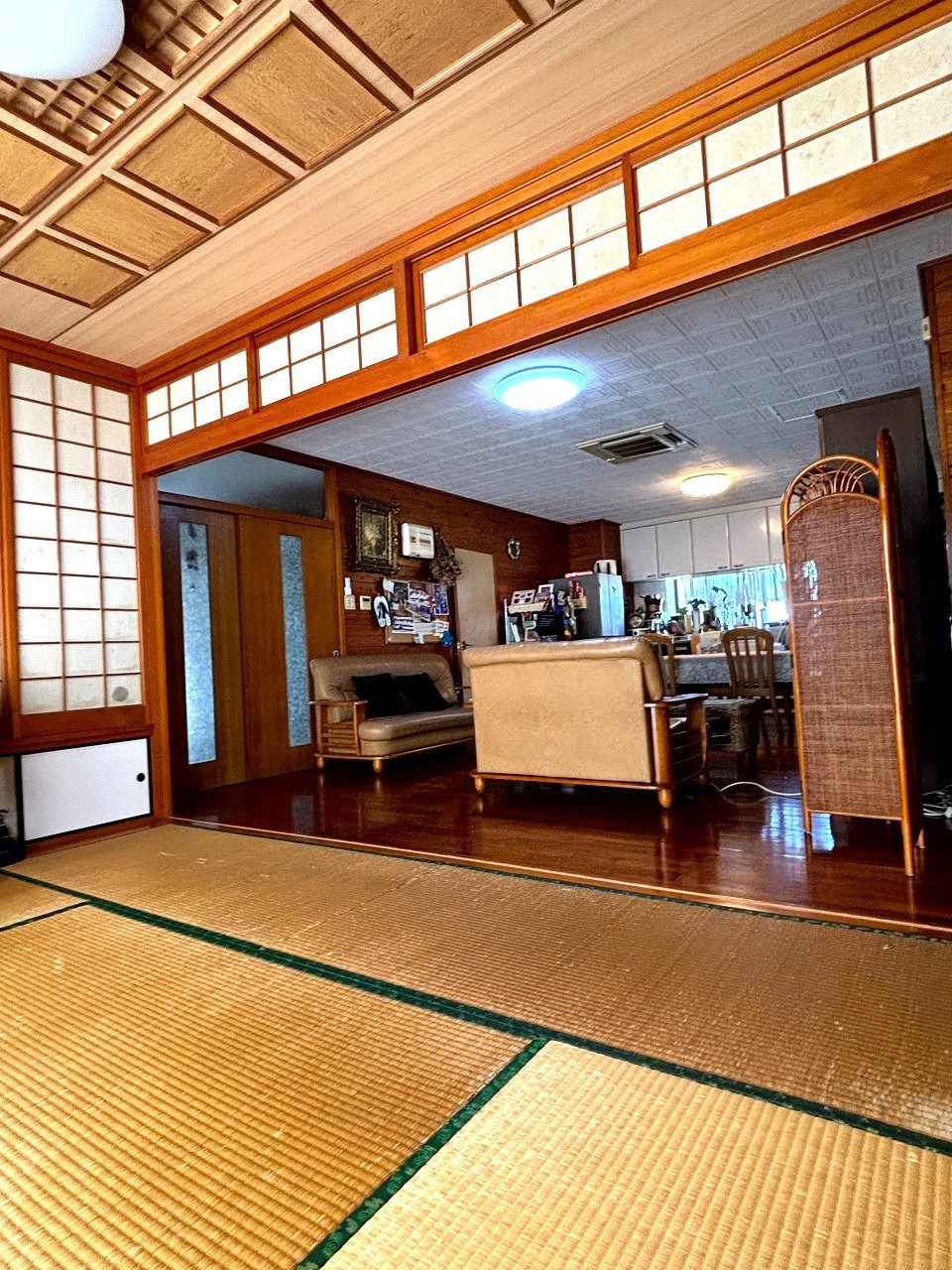 平良東仲宗根通り沿い　店舗 兼 住宅6LDK　RC造建物60坪 土地93坪