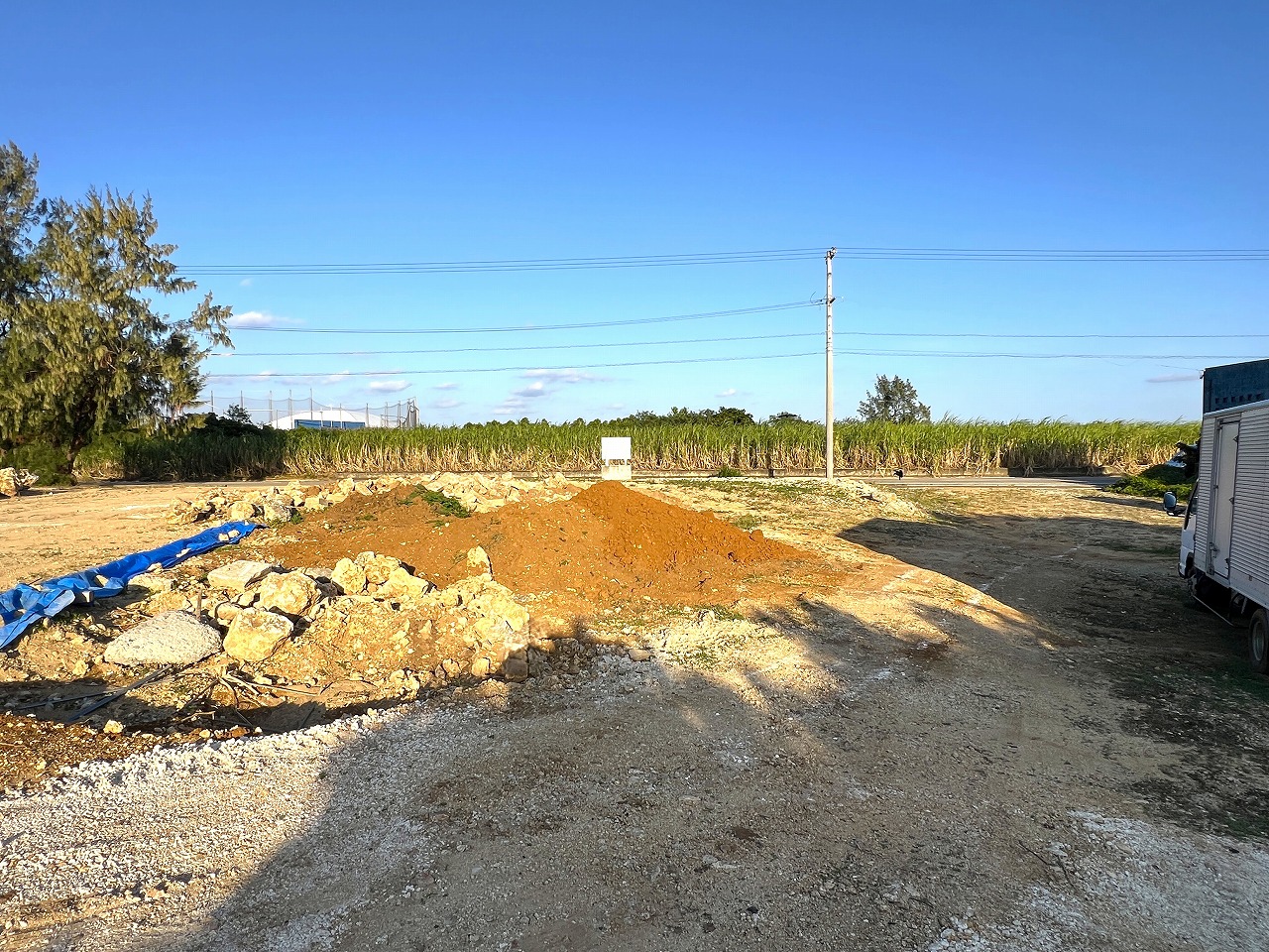 伊良部長浜　海峡を望む半島を独り占め　654坪　原野