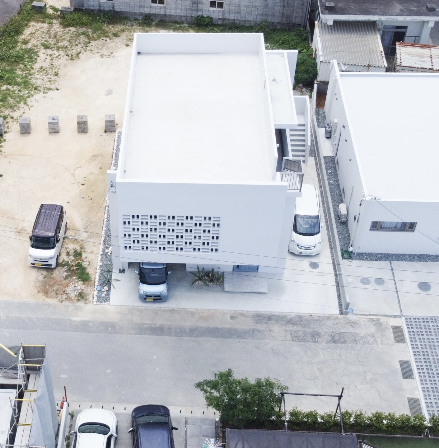 【価格改定！】平良松原　徳洲会病院近く RC造2階建 3LDK+店舗 建物34坪 土地55坪