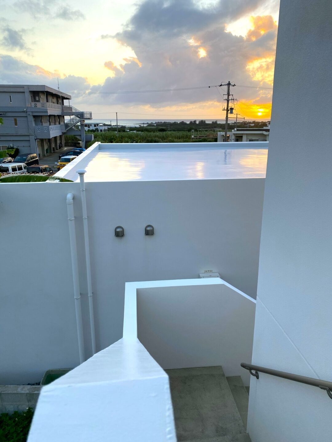 【価格改定！】平良松原　徳洲会病院近く RC造2階建 3LDK+店舗 建物34坪 土地55坪