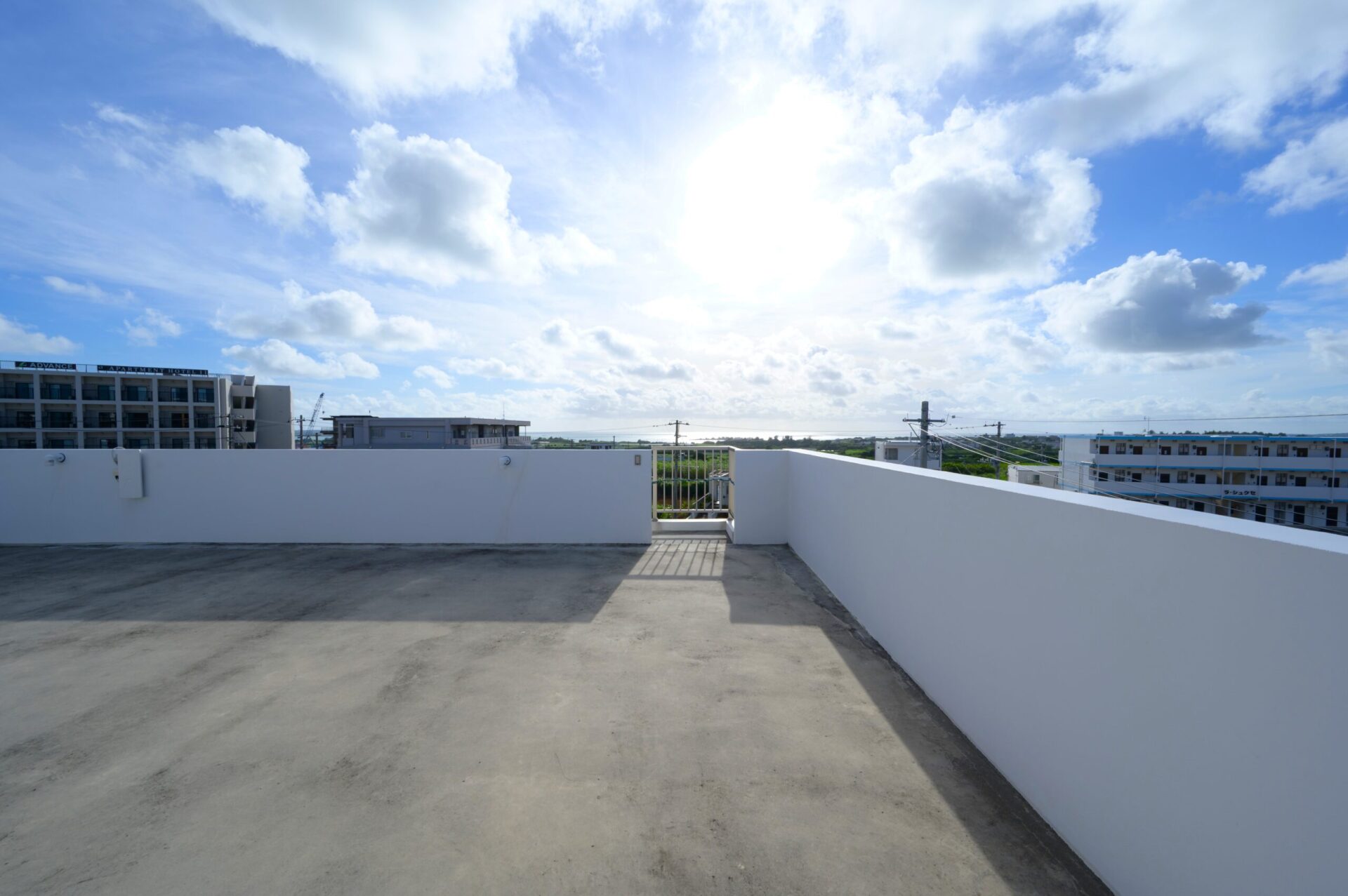 【価格改定！】平良松原　徳洲会病院近く RC造2階建 3LDK+店舗 建物34坪 土地55坪