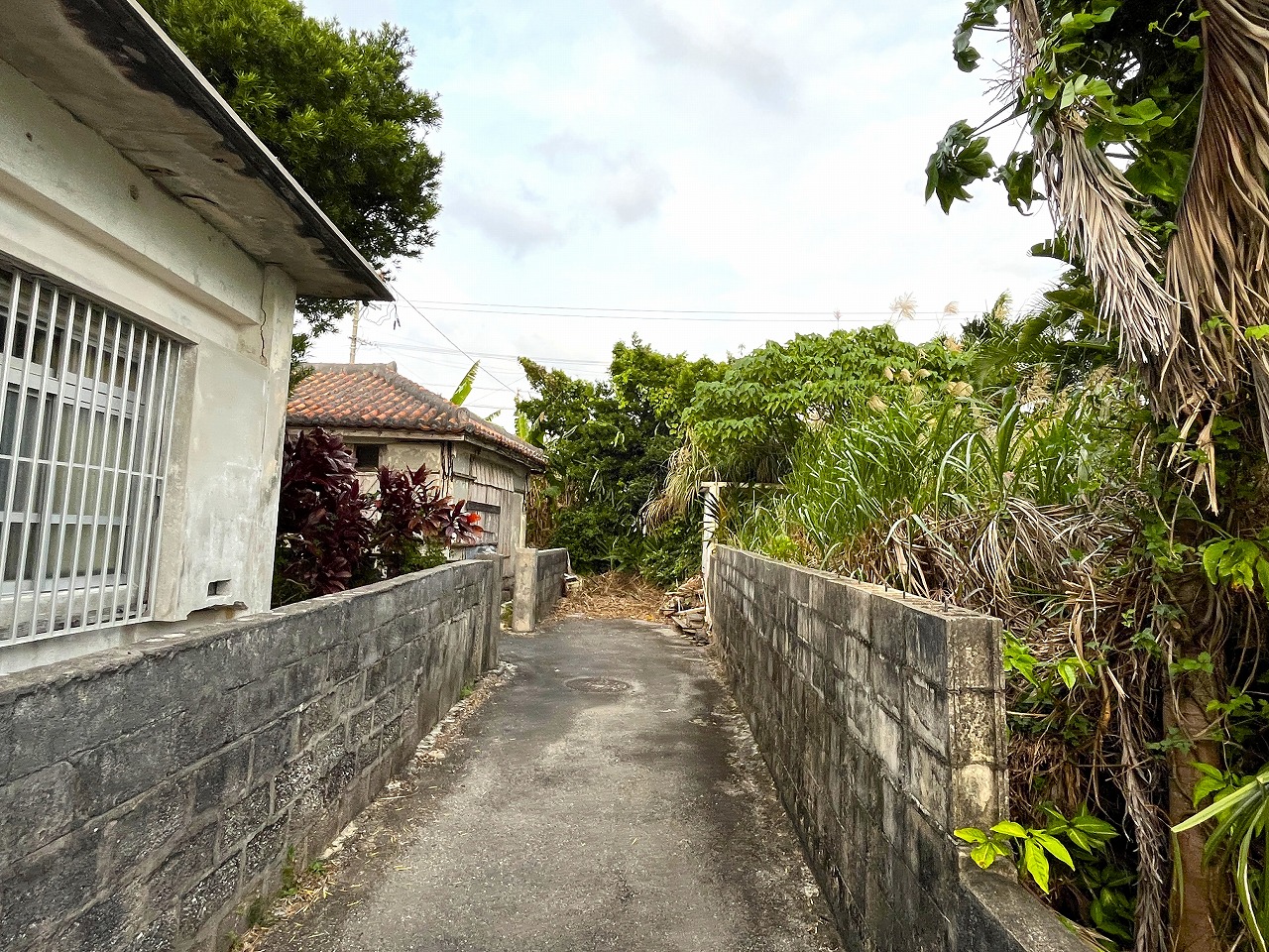 平良松原　久松地区の住宅街　更地引渡予定　159坪　宅地