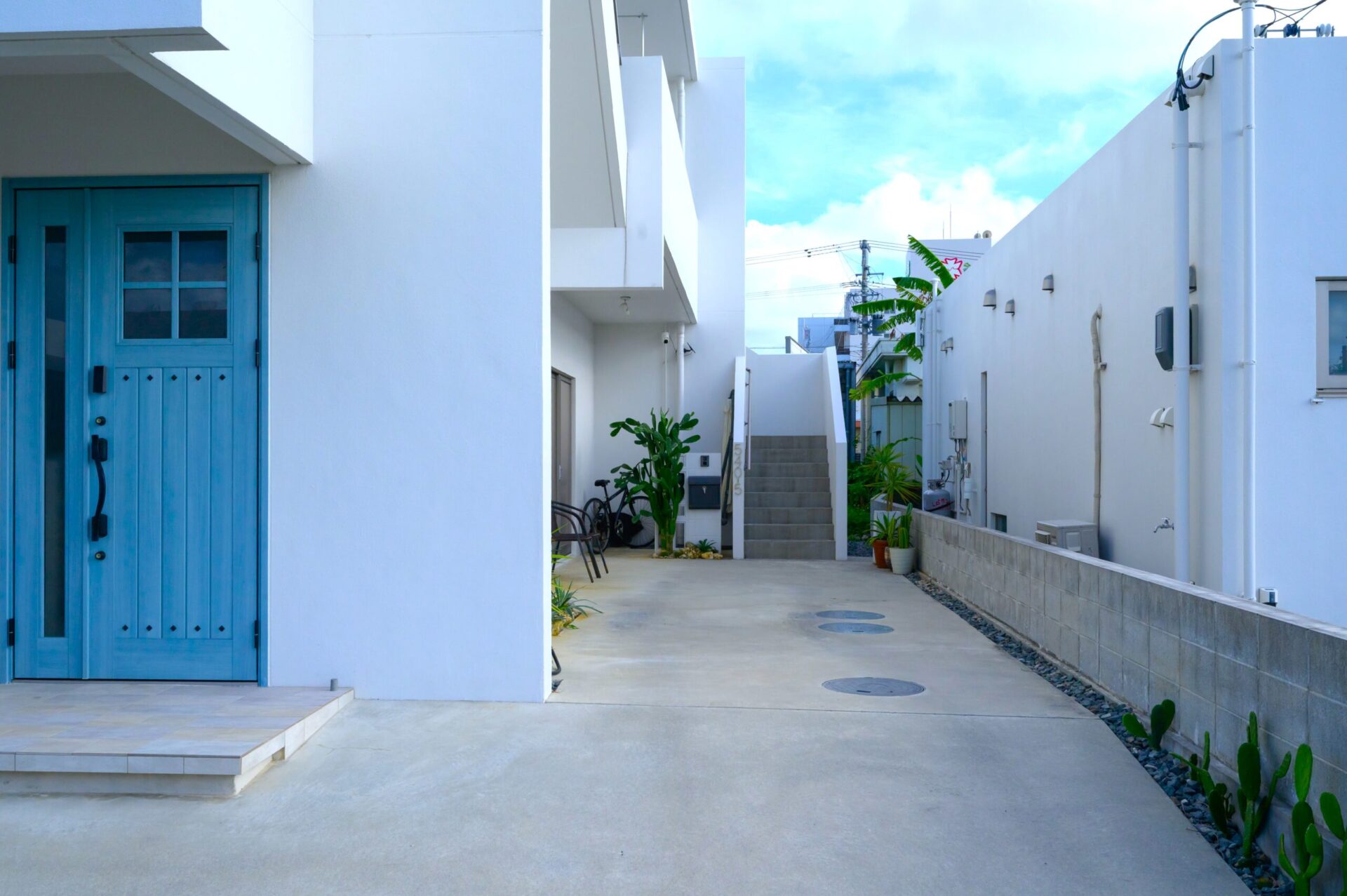 【価格改定！】平良松原　徳洲会病院近く RC造2階建 3LDK+店舗 建物34坪 土地55坪