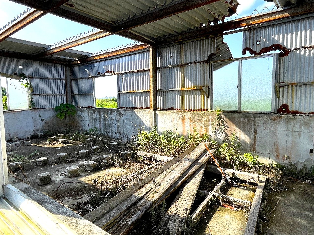 平良東仲宗根添　宮原公園近く　5104坪　畑　