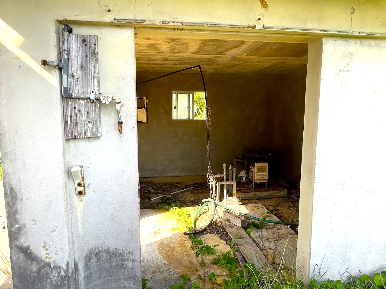 平良東仲宗根添　宮原公園近く　5104坪　畑　