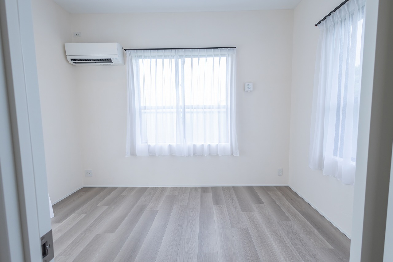 伊良部前里添 2階から海一望ﾘﾉﾍﾞｰｼｮﾝ住宅RC造2LDK 建物25坪 土地33坪