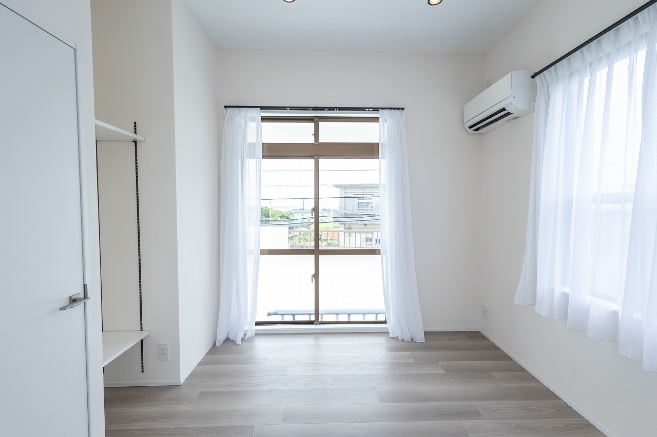 伊良部前里添 2階から海一望ﾘﾉﾍﾞｰｼｮﾝ住宅RC造2LDK 建物25坪 土地33坪