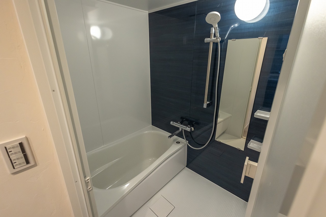 伊良部前里添 2階から海一望ﾘﾉﾍﾞｰｼｮﾝ住宅RC造2LDK 建物25坪 土地33坪