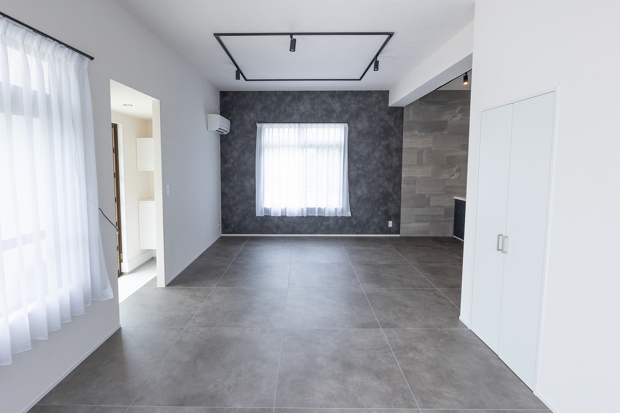 伊良部前里添 2階から海一望ﾘﾉﾍﾞｰｼｮﾝ住宅RC造2LDK 建物25坪 土地33坪