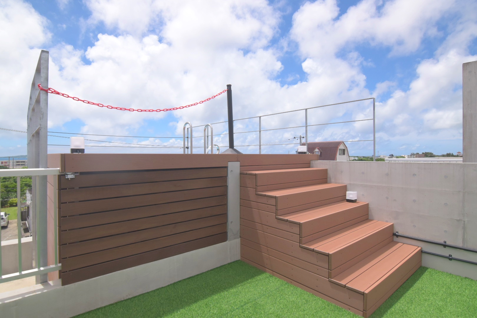 平良西仲宗根　旅館業取得済み RC造2階建+PH　建物30坪　土地55坪