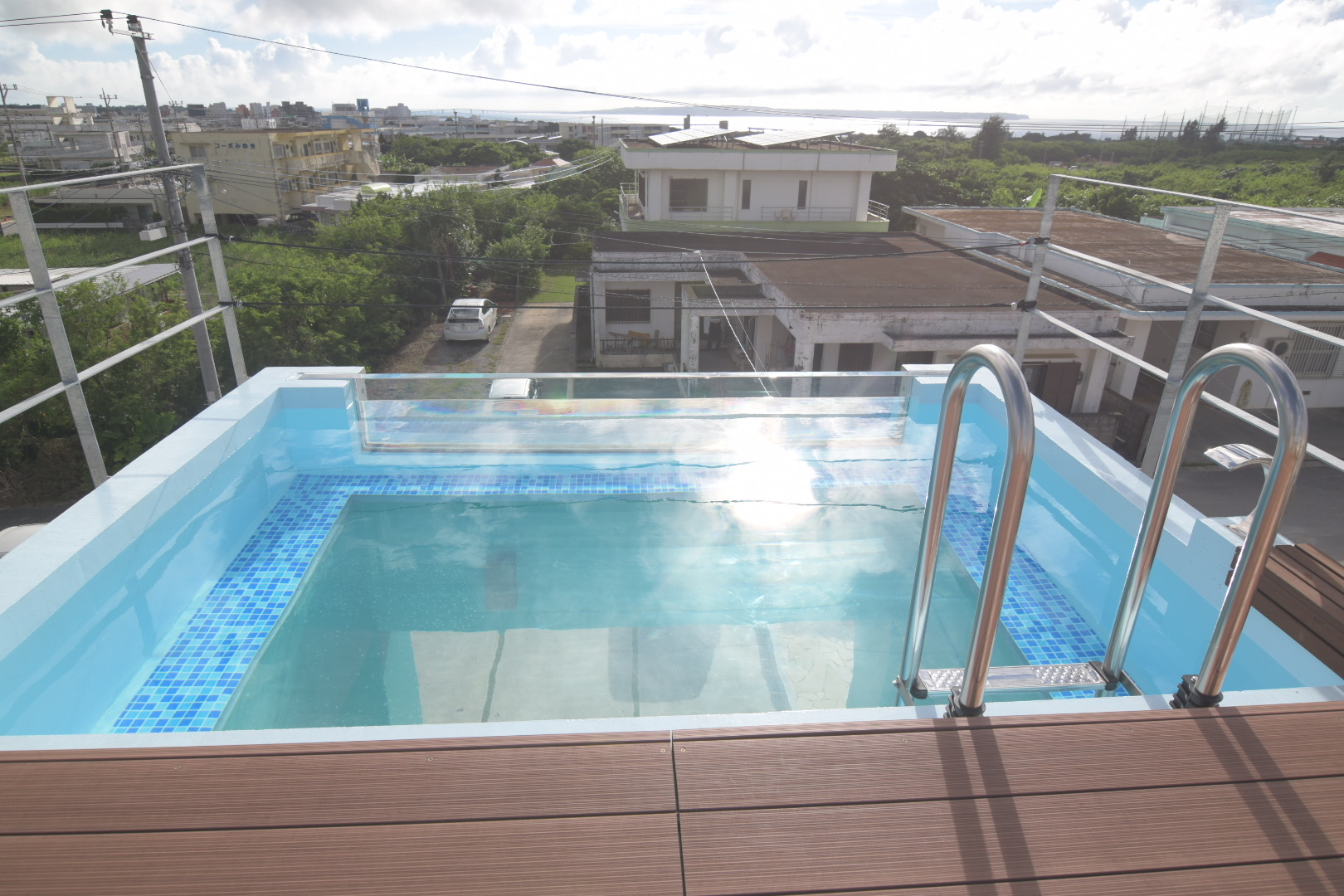 平良西仲宗根　旅館業取得済み RC造2階建+PH　建物30坪　土地55坪