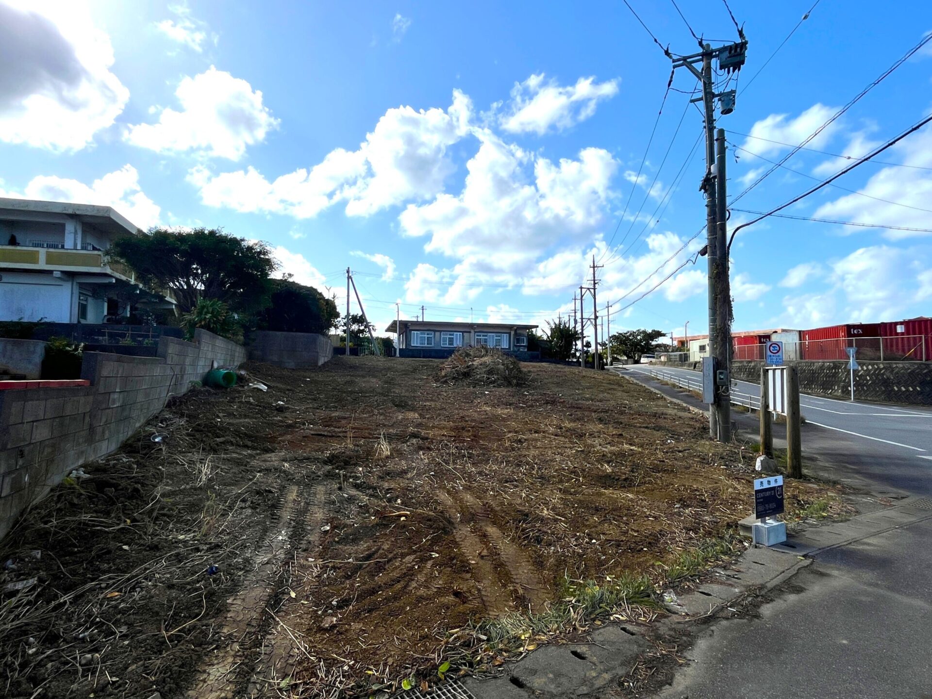 下地 与那覇湾に面して海が望める角地　284坪　原野