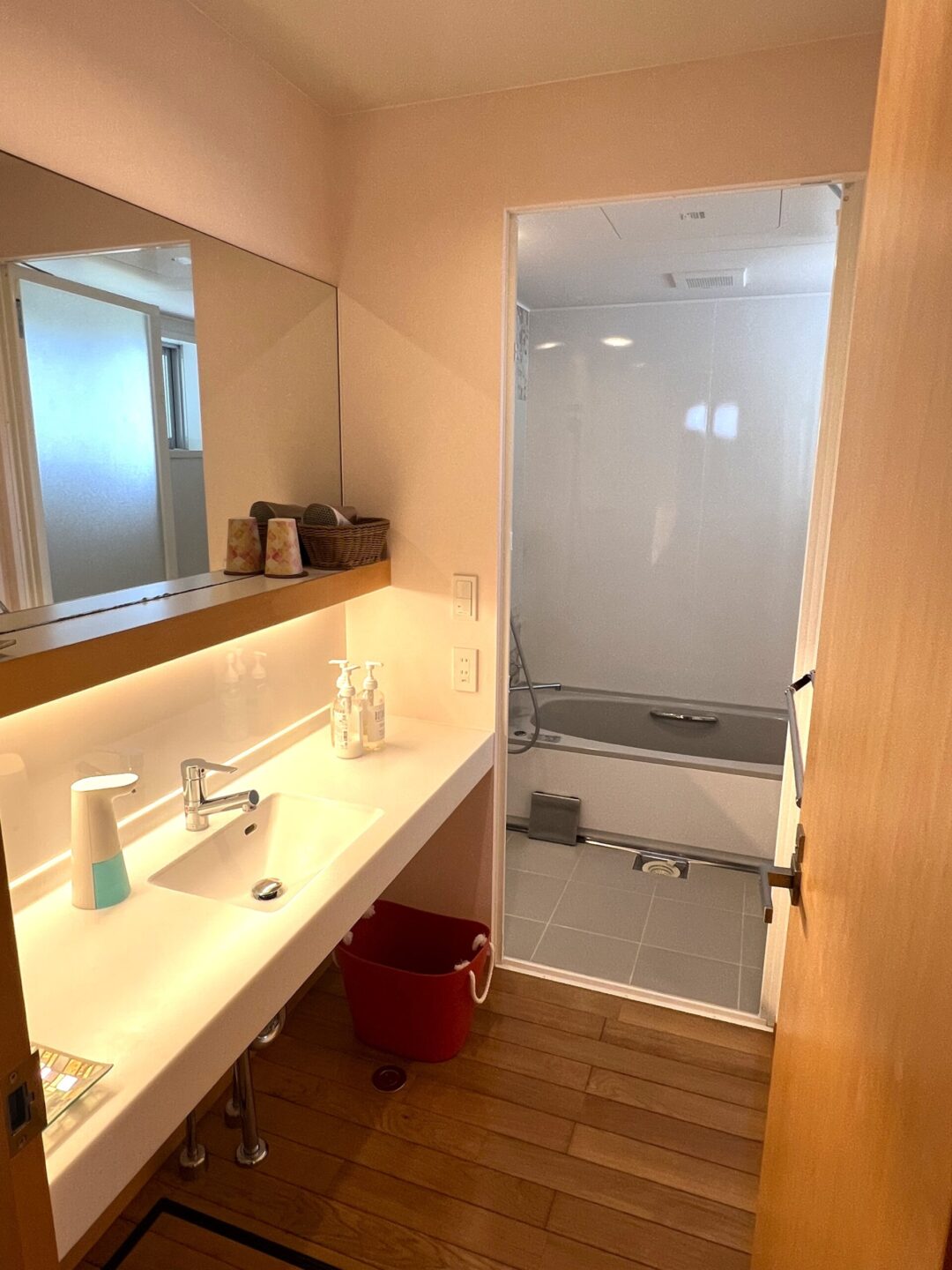 平良狩俣　平屋4棟CB造 1LDK×3棟・2LDK×1棟　建物71坪 土地418坪