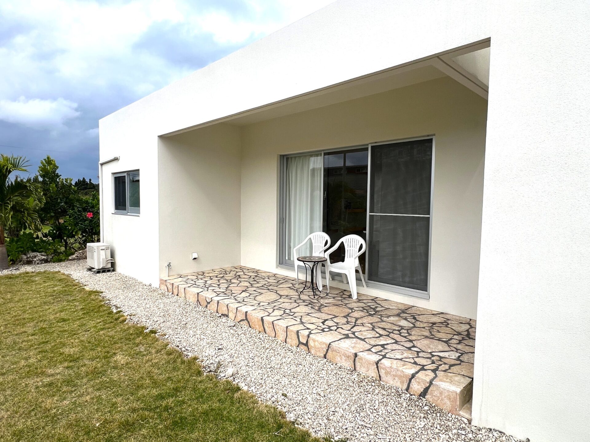 平良狩俣　平屋4棟CB造 1LDK×3棟・2LDK×1棟　建物71坪 土地418坪